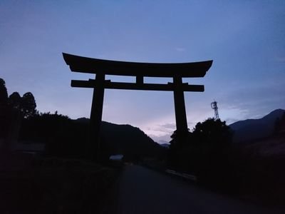 ichi31080's profile picture. XELVIS乗りです。
神社・ダム・景色・美味しいもの等を巡ってツーリングしてます。
コロナでツーリング数は激減です。
自分はやっぱり日本人なんだな～と思う今日この頃。
最近は　＃カフェ巡り　がマイブーム