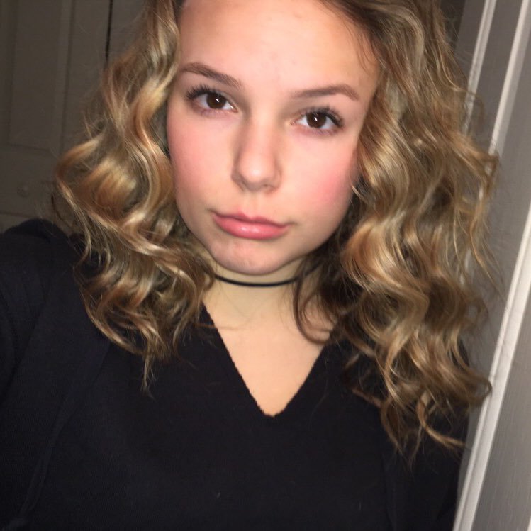 Abbey_Alex15's profile picture. 