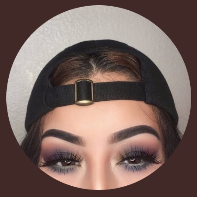 c1othesporn's profile picture. 