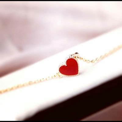 amad98765's profile picture. 