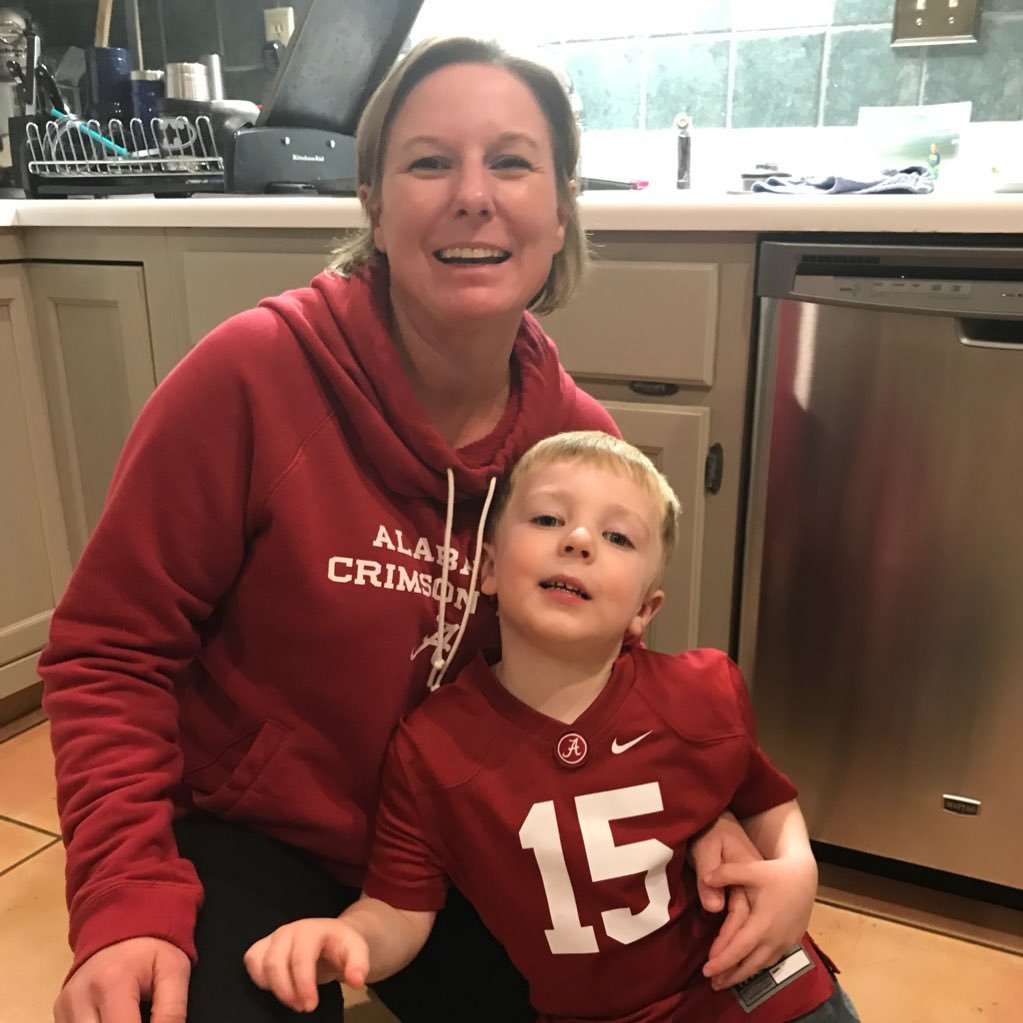 BMFHill's profile picture. I need a drink and a quick decision ...