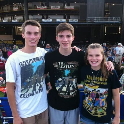 ben_dusza's profile picture. Carthage College '21 
Carthage Hockey 🏒