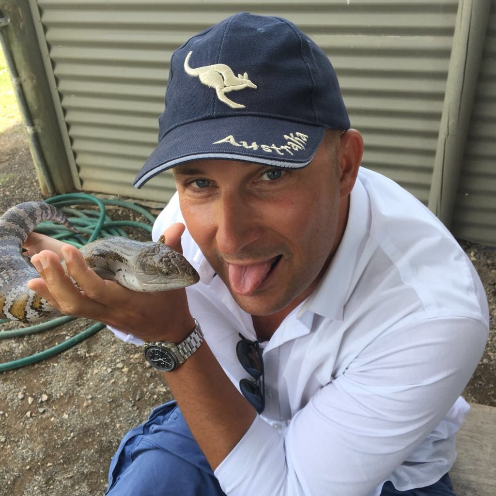 Micanaille's profile picture. 