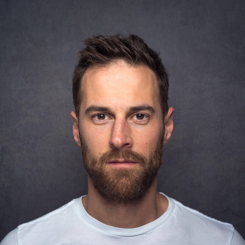 geek @iterativ (.py und .js), möchtegern Fotograf & Berg Hoch- und Runtergeher.
