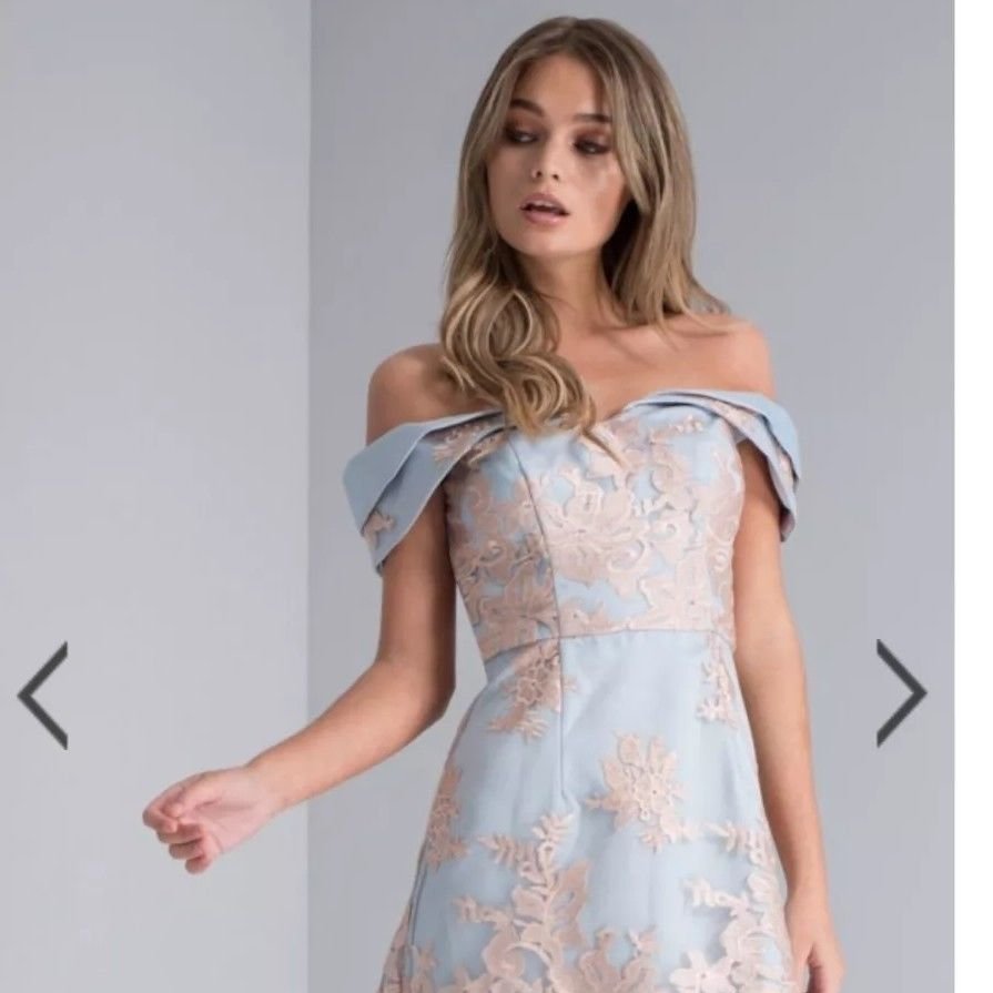 Rent A Dress UK.
Hire for 4 days at a fraction of the cost.
Delivery via DPD.
Prepaid packaging included for you ro return after use.