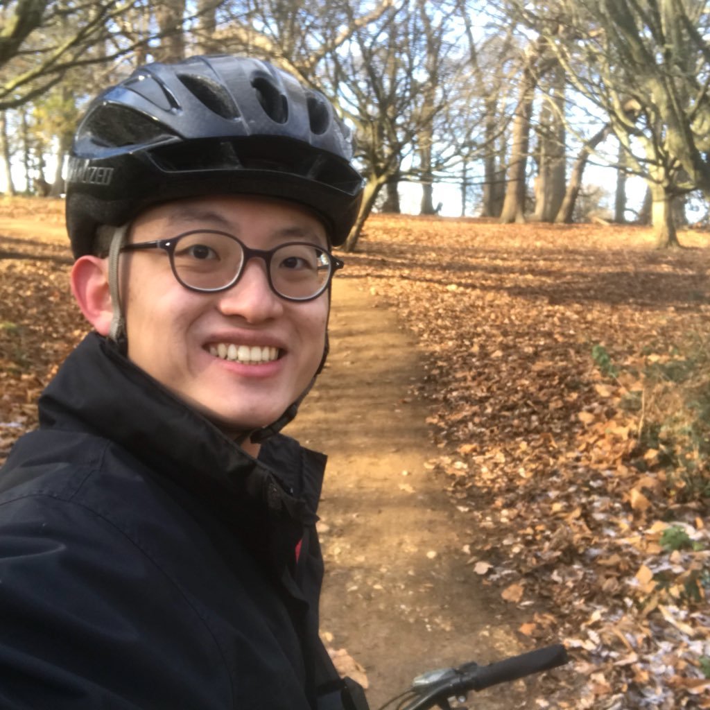 thesmartmonies's profile picture. enjoys following financial trends