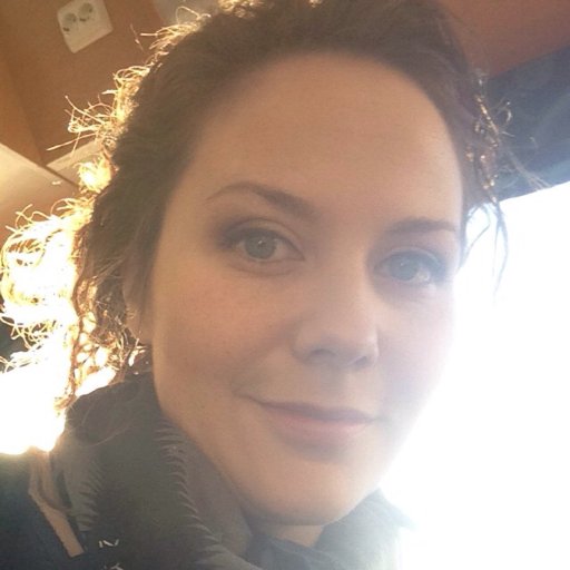 Hi I'm Christine - Social Manager of Business Crowd. Join me between 1-2pm for our focus chat on #bizhour & #crowdpromo.