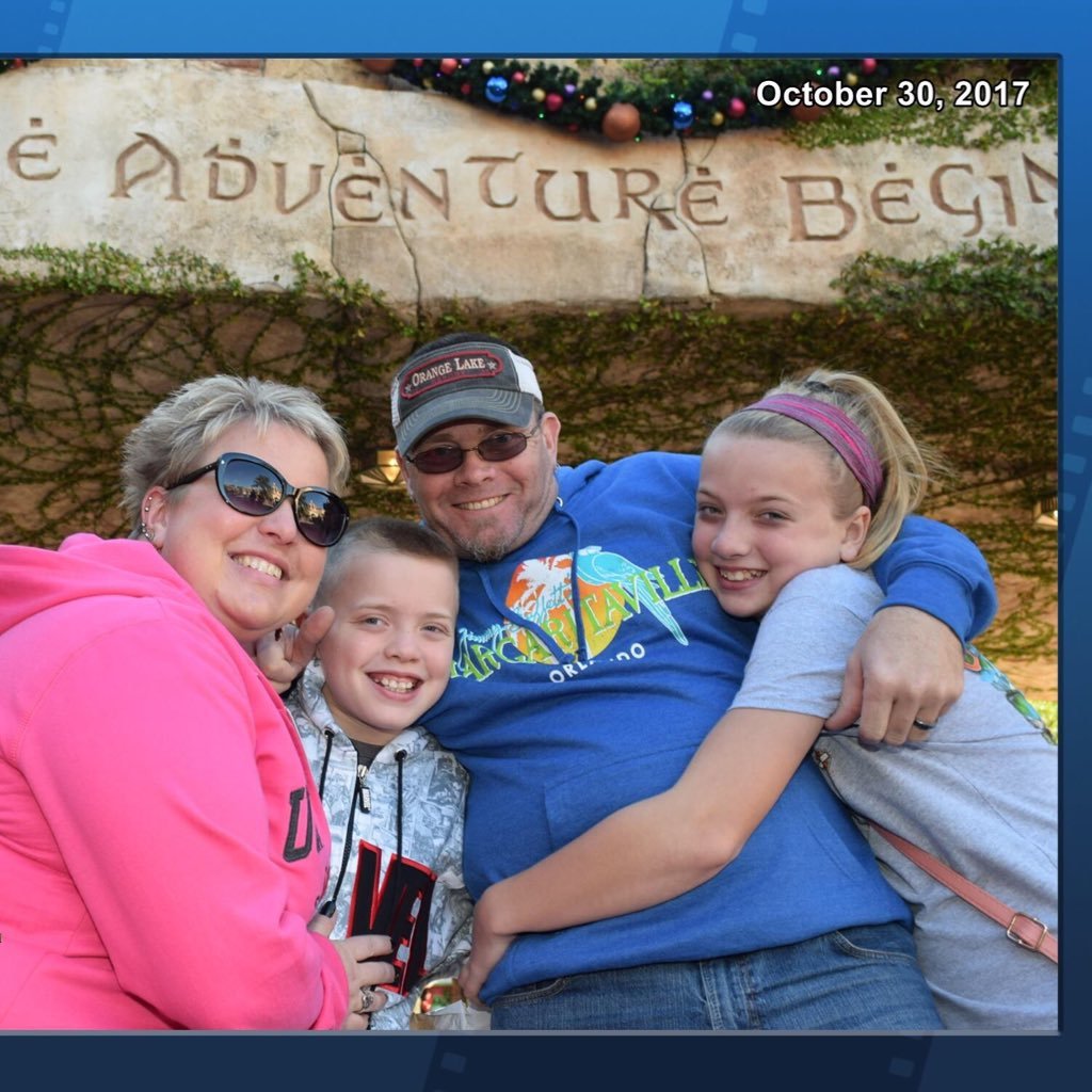 sassyfoodrep's profile picture. 5 foot and full of food sass! Mom, wife, friend, fun!