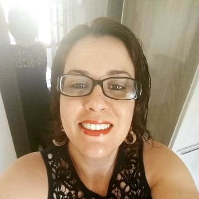 Professora Adjunta da UEAP - Amapá, estuda Filosofia Política Contemporânea e Ética. Graduada em Filosofia e Jornalismo.