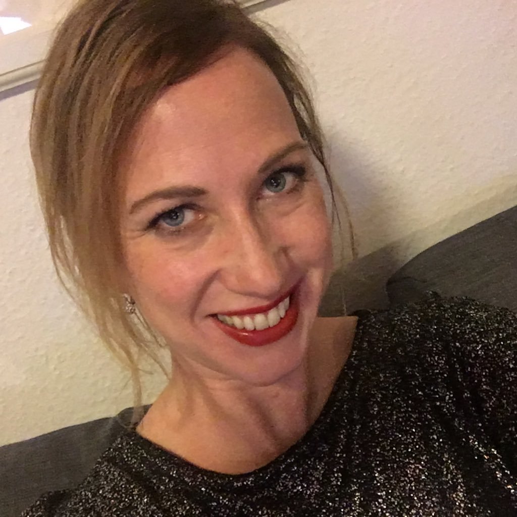 ma_ra_boe's profile picture. People person, who's seriously addicted to sports and always hunting for a new challenge to change our working world for good... or chocolate