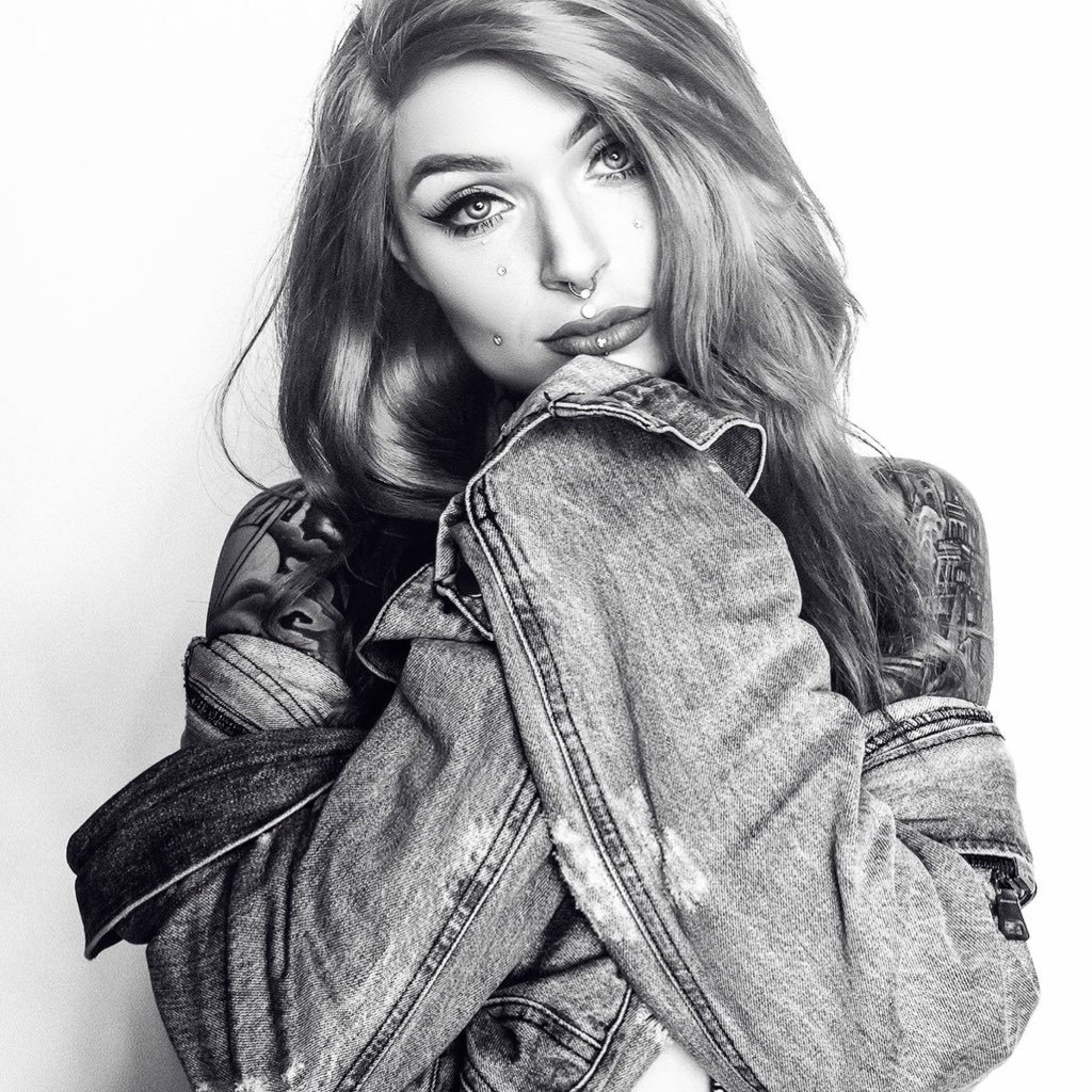 vidamechelle's profile picture. Published Model & MUA || SC: urkarmasleaking | Insta: @vidamechelle || For business inquiries vidamechelle@gmail.com