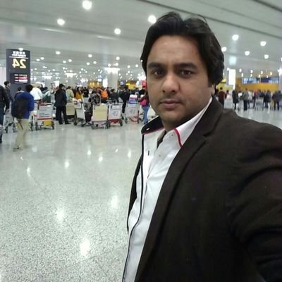 ZeeshanQazlbash's profile picture. Love & Peace ❤❤