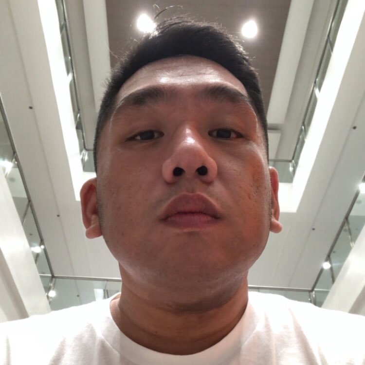 macappleboy's profile picture. Trying to find the light... Maybe in some other places.