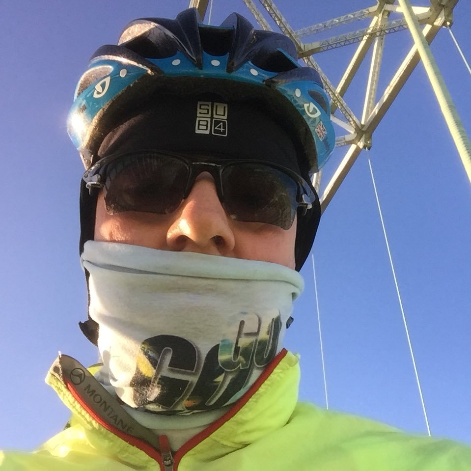 A&E Doctor , interested in mainly looking after patients. Run in the hills for sanity, not fitness. Brilliant wife and son.