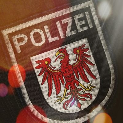 Hier twittern die Studierenden der Fachhochschule der Polizei des Landes Brandenburg aus dem Wahlpflichtmodul „Polizei und Medien“ //
Im Notfall 110 wählen!