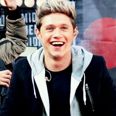 Directioner and Mendes Army