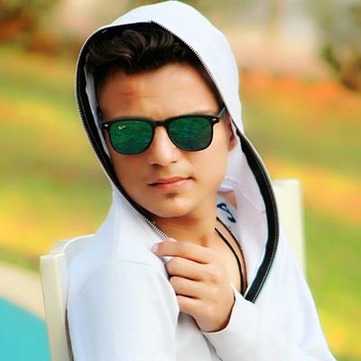 shashank3233's profile picture. social worker🙌 simple living 😋 high thinking👆😎😍 🎭🎭🎭 wish me on 7feb. 🎂🎂.  ❤️
   
  subscribe my youtube channel 👇