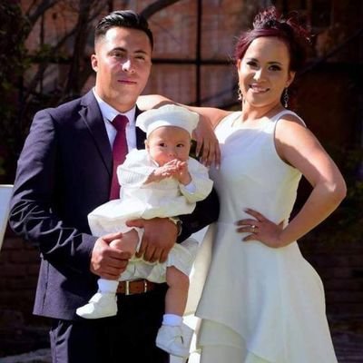 Bailarina, amo la danza, mi familia es lo más hermoso, tengo a los hombres más maravillosos a mi lado y me hacen feliz. Amo mi vida 💕