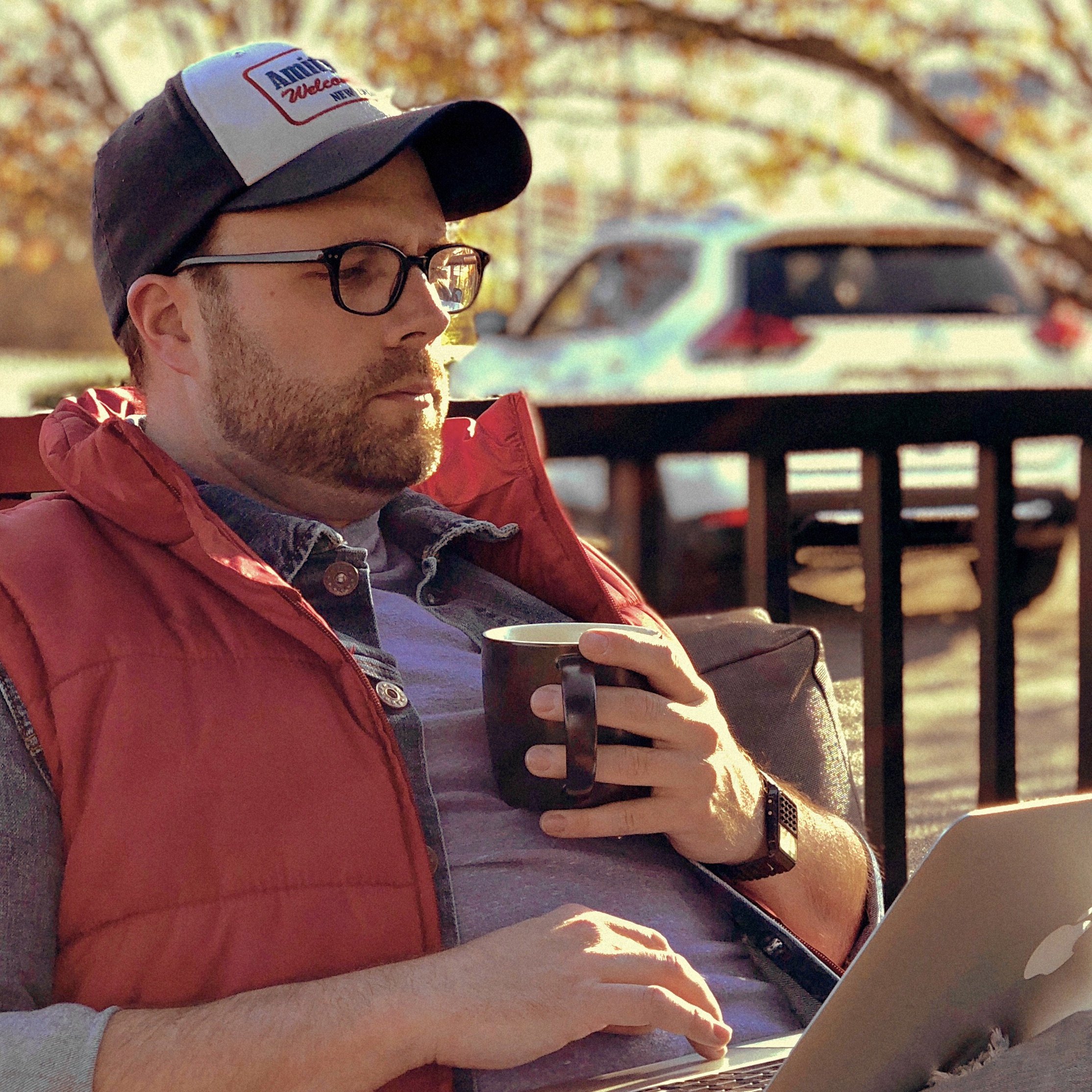 parabolos_skid's profile picture. cinematic storytelling, strategy, and advice.