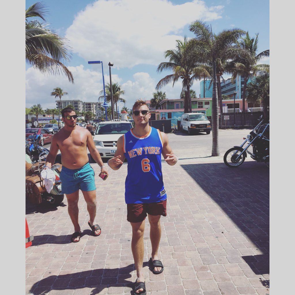 Mevs9's profile picture. 