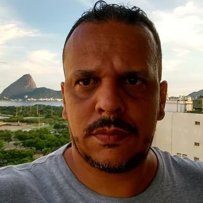 Equilíbrio é minha busca constante, só com equilíbrio que conseguimos tomar as atitudes corretas.