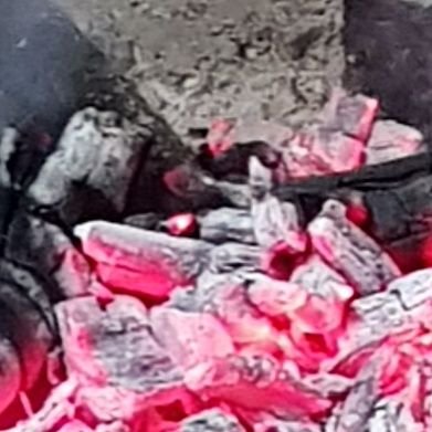 q8o2AcuiUx2XU9y's profile picture. 😊😊