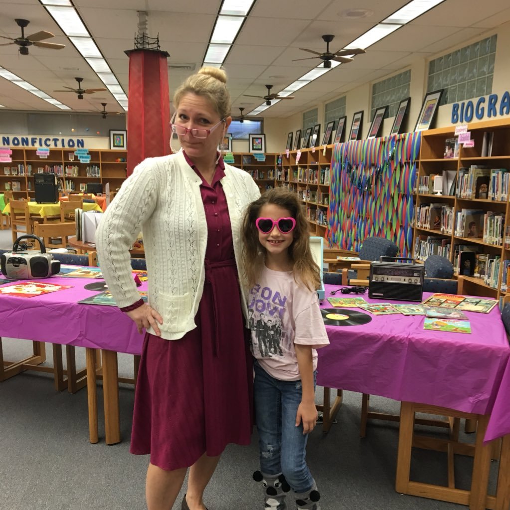 chelylindsey1's profile picture. 