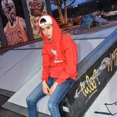 Jugador del Polvorin FC y atleta de escuela atletica lucense.
instagram: @itsmoaad