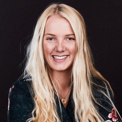 Kommunikatør for en grønnere fremtid 🌱 Desuden: Pandekage-vender og professionel moster/faster. Genbrugs-entusiast og øko-pige. Badenymfe og dykkertype.