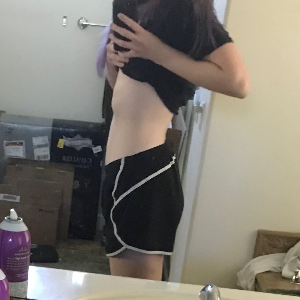 ed/depression venting/journaling acct // 19 // 5’10 // HW 185✨CW 150✨GW1 150✨GW2 135✨UGW 120✨// not pro. just wanna lose weight.