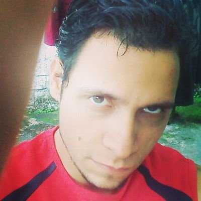 Sou bem de boa, gosto de conversar assuntos de meu interesse. Mundo Geek, Muay Thai, Cinema, entre outras coisas. Vlw👊🏻