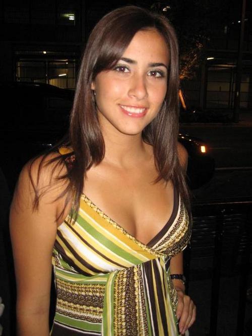 LenaVoll's profile picture. Ich bin 23, treibe Sport, liebe Einkaufen, genieße mein Leben *g* und studiere. lg Lena