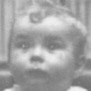 angelito_tata's profile picture. Desnudito, sentado en el almohadón, mirando hacia la vida que me espera para darme algo de conocimiento y experiencia en unos cuantos temas. Para compartirlo.