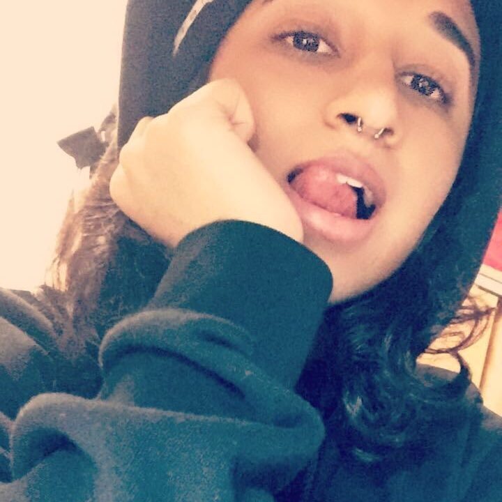 20F| 5'3|112| bulimic college student|craving the perfection, living for the high...I use this acc to spill my feels about my ED/self harm. not pro.