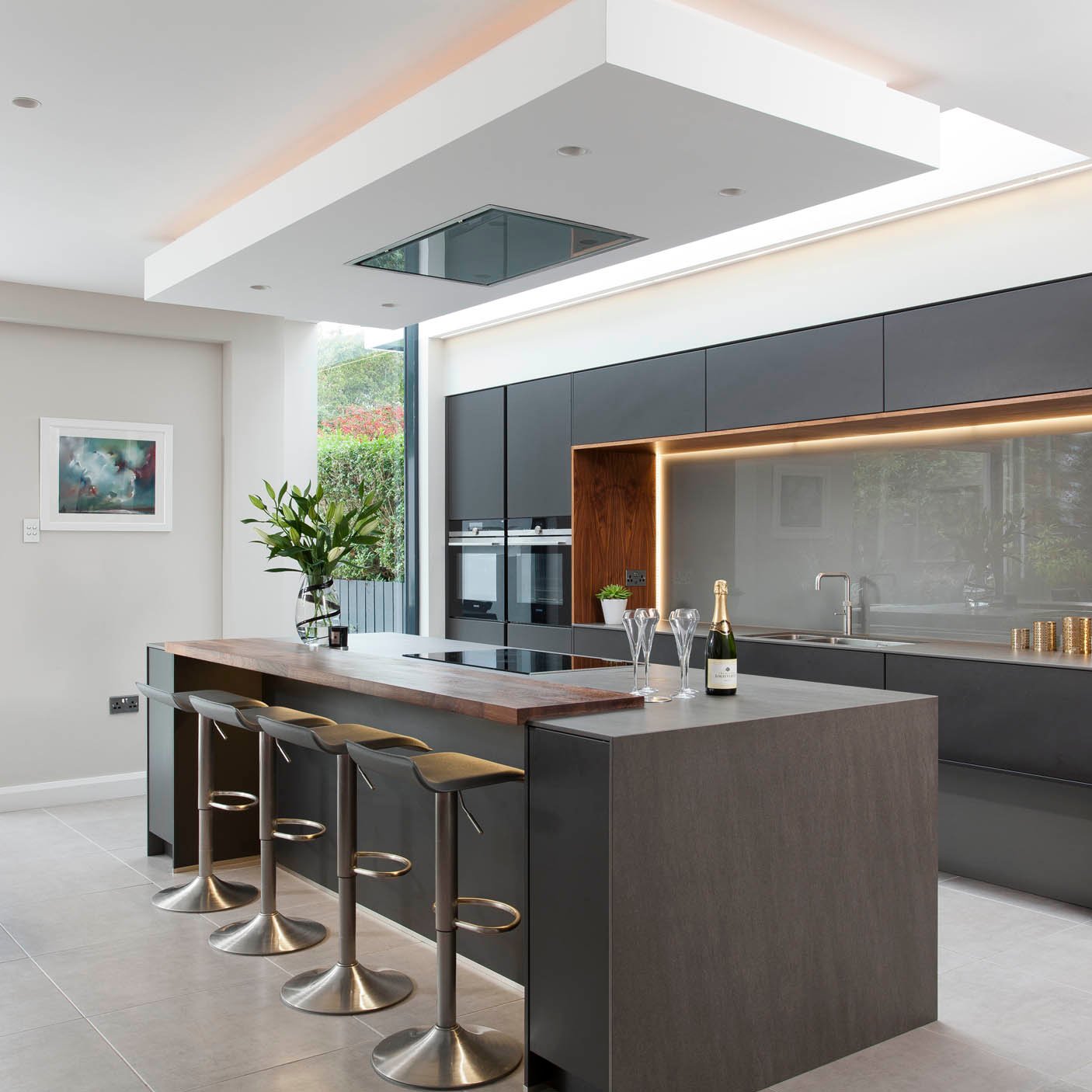 Interior360L's profile picture. 