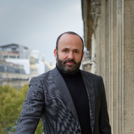 LionelBizot's profile picture. Tout reste à faire...