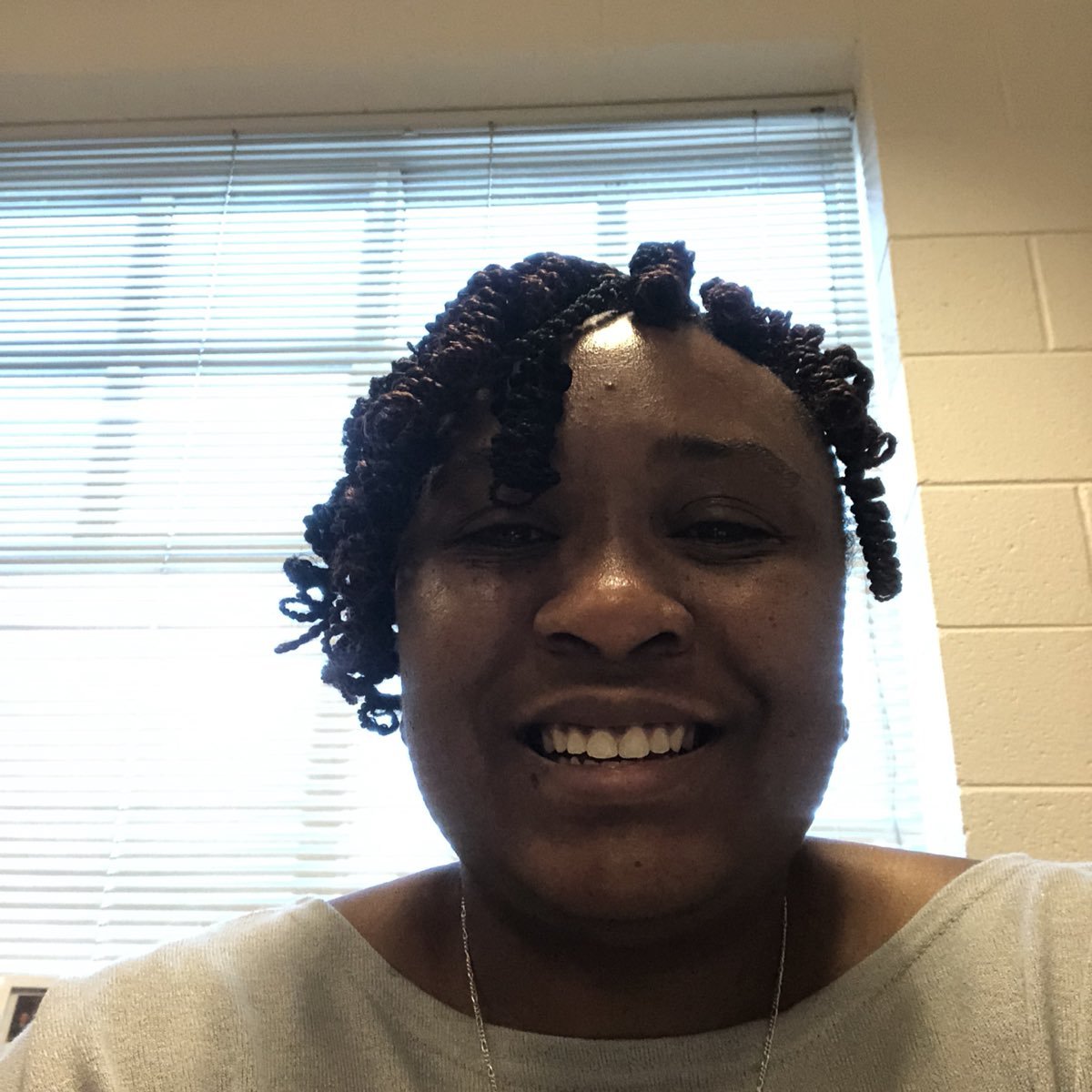 ValerieDReyes2's profile picture. 