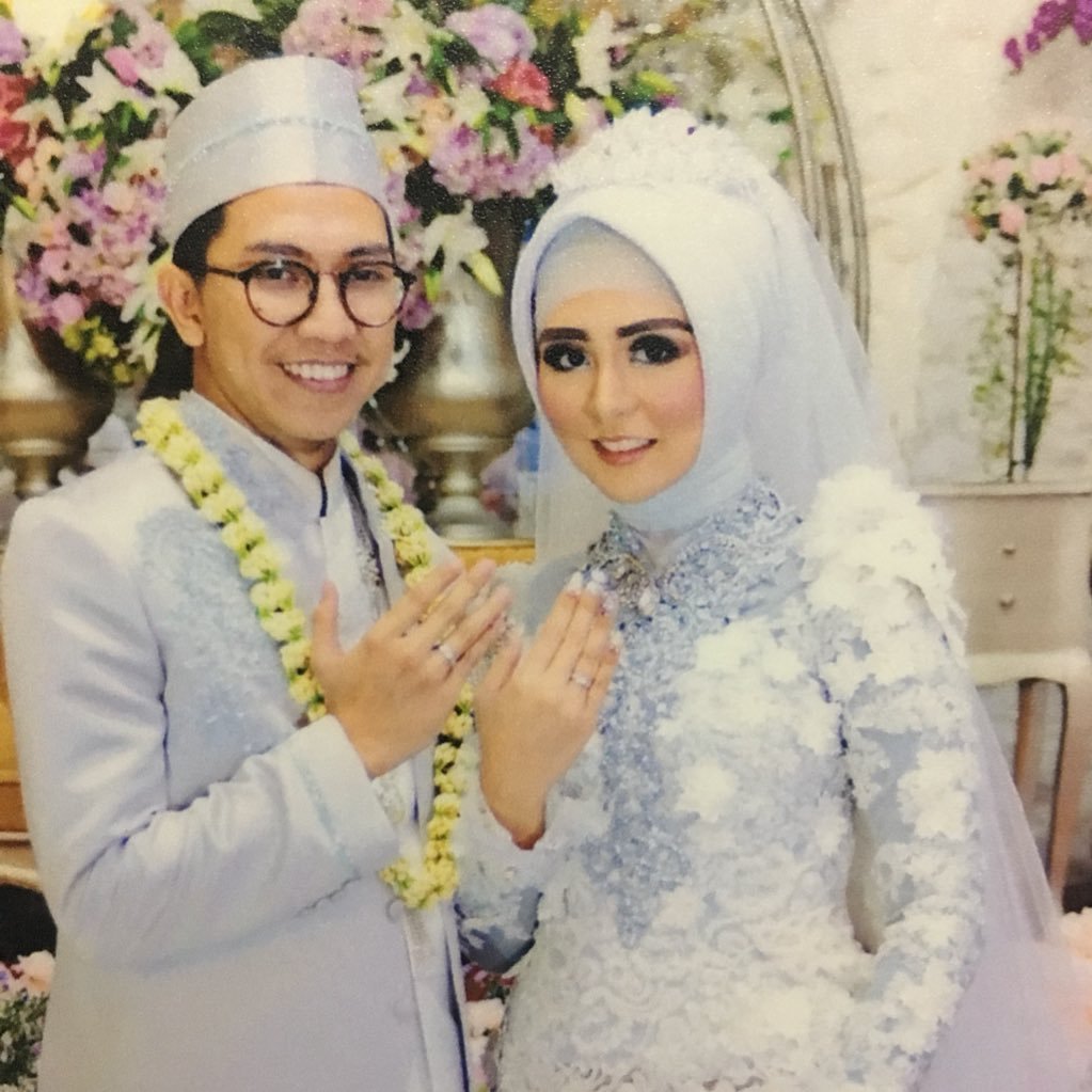 M. Zaky Rifnaldi's Wife 💍| Faculty of Economics and Business'11 |100% original sundanese