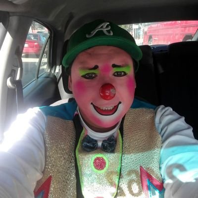 tornilloshow's profile picture. payaso de profesión, Ex Locutor de la marca 94.1 y ahora presentador de tv en el programa al fondo a la derecha de @unitvgt @alfondogt
#SiguemeYTeSigo