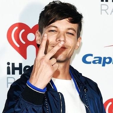 ''C'mon mum, let's make someone happy today.''💫🌠
-Fan account-
