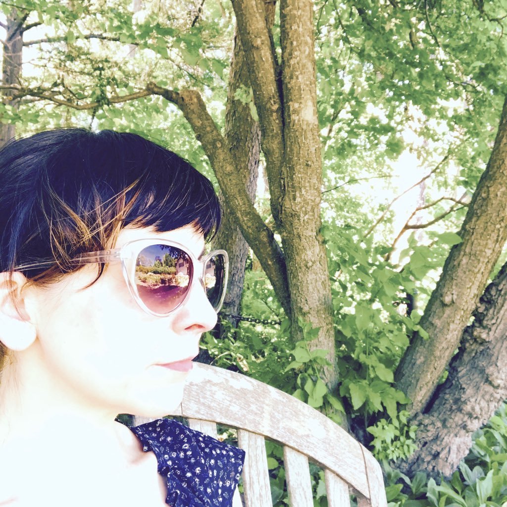 MaryWestcott's profile picture. Screenwriter. Poet. Cat Mama. Lover of all things arty & cruelty-free. Come explore with me...