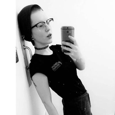 _rhitweet's profile picture. Too busy doing stuff to talk about it