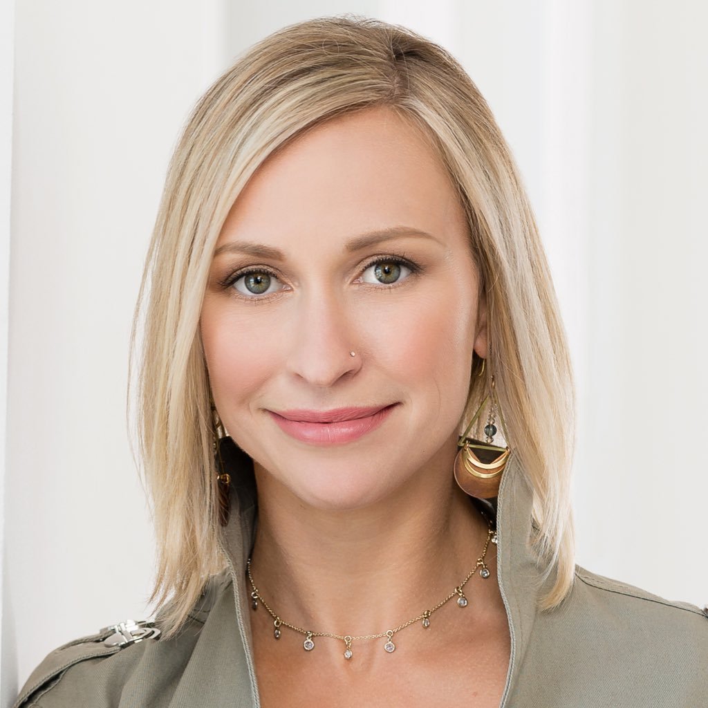 🏡 RE/MAX Executives Realty 🙌 Making real estate awesome! 🍃 Winnipeg's Green Realtor® at your service! ✉️ amberv@remax.net
