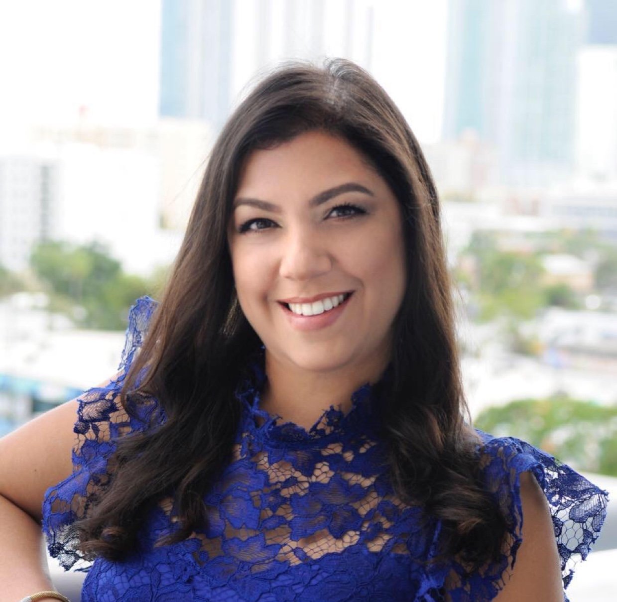 Licensed Real Estate Agent, Bilingual and ready to find your dream house or get you top dollars for your property. Florida Capital Realty