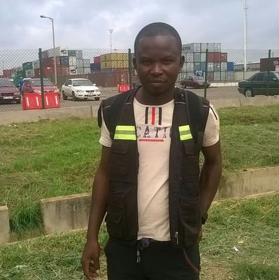 Freight Forwarder, you want to ship a vehicle to Ghana, Contact me.