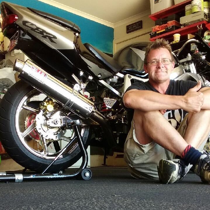 PhilHarold1's profile picture. Seem to just work my life away,time to live and enjoy life I think🤔