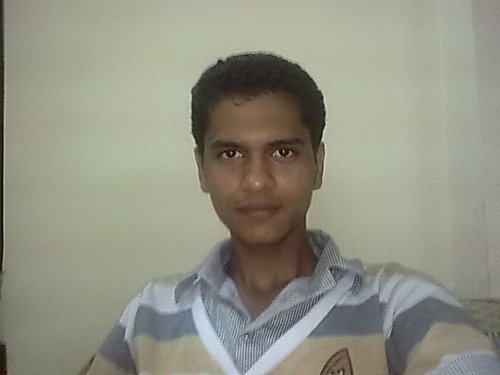 i m a kul.loving boy....love 2 do frnsip......