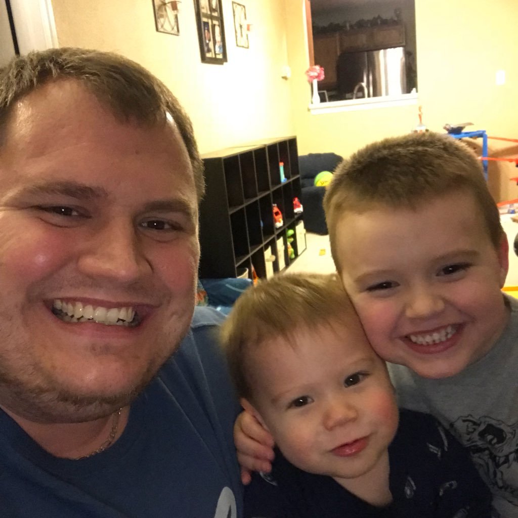 amenestrina's profile picture. 