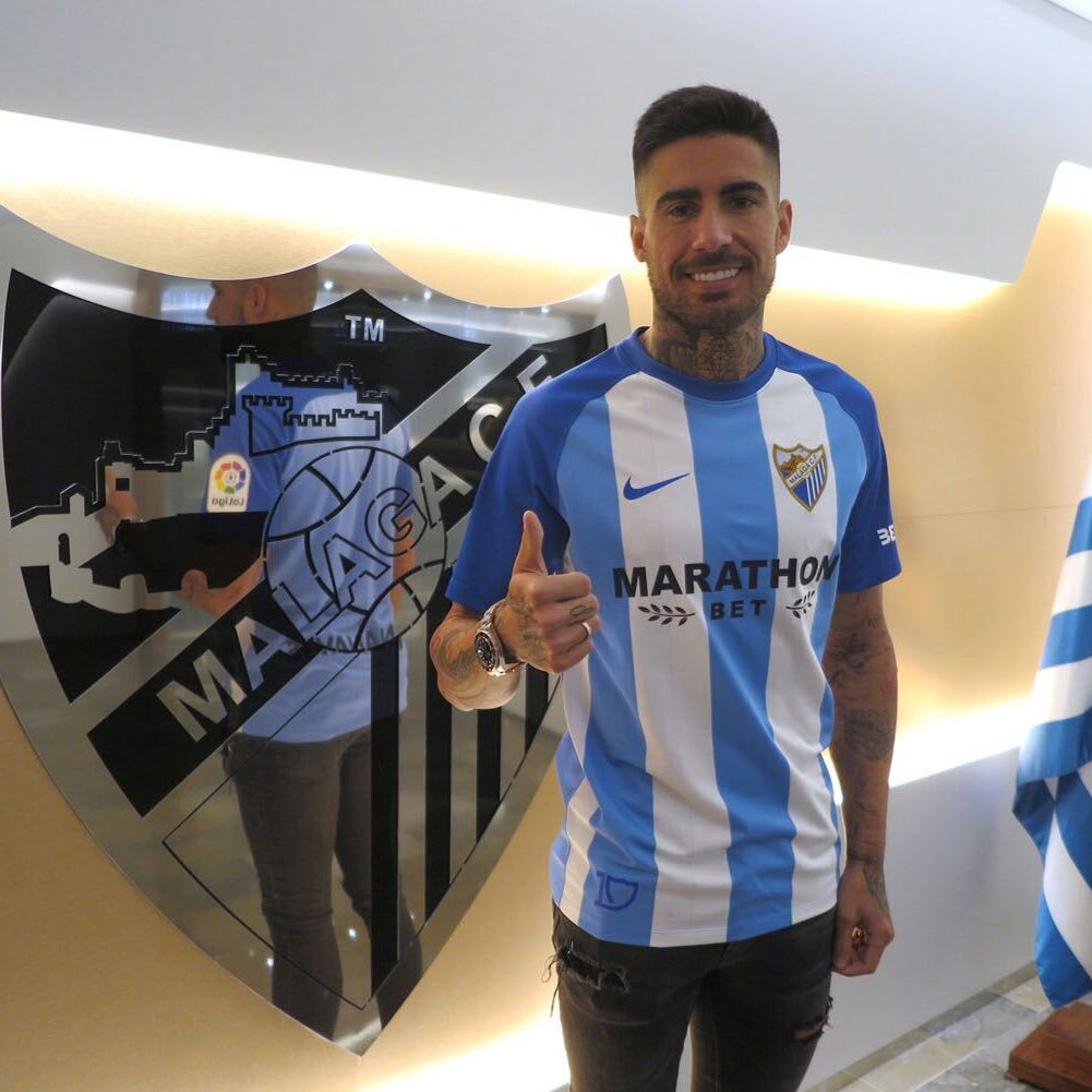 Jugador del Levante UD. Actualmente cedido en el Malaga C.F Ex jugador del Málaga ,Villarreal,Leganés y Rubin Kazan. Instagram @samuel7garcia