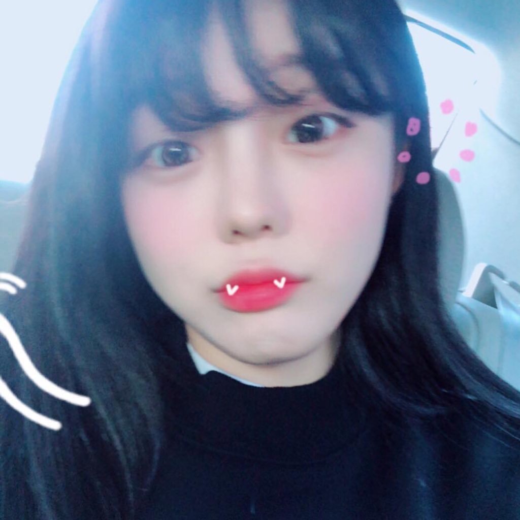 ベイングローリーやってますー(*´Д`*) てきとーにげーむとかネイルとか女子っぽいことやってますー☆〜(ゝ。∂)10bになりましたー!キャリーかジャングルやってます(^з^)-☆